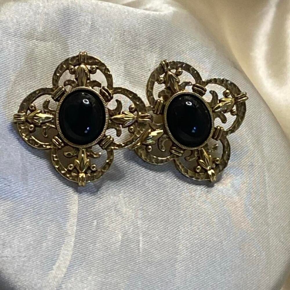 Vintage Black Glass Earrings Ornate Gold Tone Filigree Victorian Revival Pierced